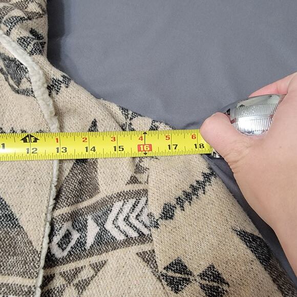 Kendall & Kylie Aztec Sherpa Collar Jacket Beige Tribal Pattern Boho Chic - Picture 8 of 16